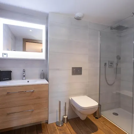 Apartamento Moderne Au Centre De Avec Parking Et Wifi - Fr-1-563-156 Courchevel