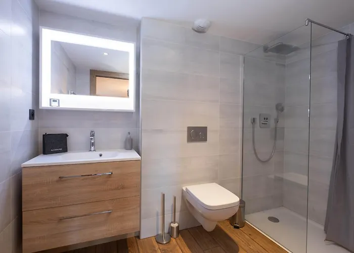 Daire Moderne Au Centre De Avec Parking Et Wifi - Fr-1-563-156 Courchevel