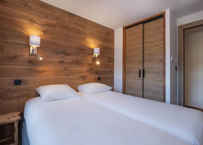 Daire Moderne Au Centre De Avec Parking Et Wifi - Fr-1-563-156